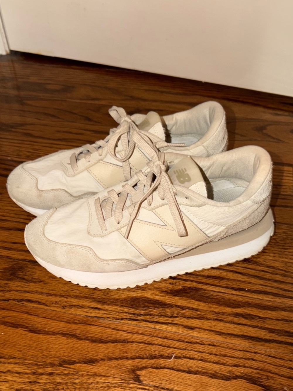 New Balance 237 Retro Sneakers
